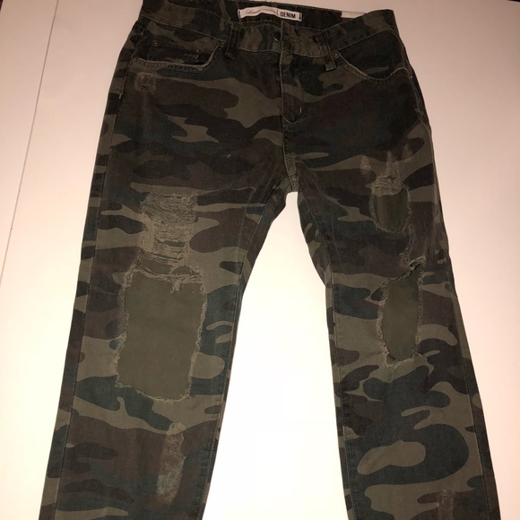 camo boyfriend pants